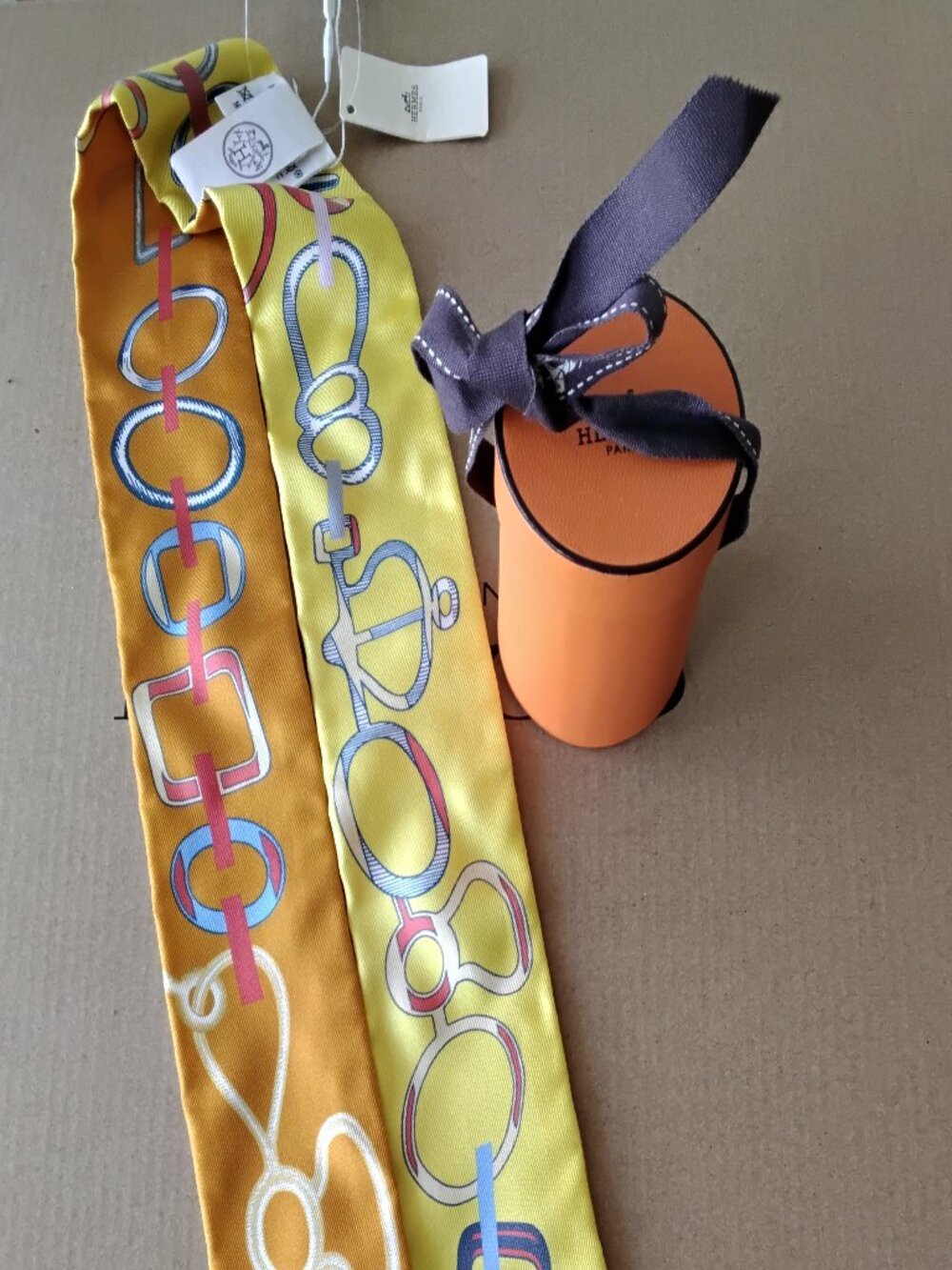 NWT Hermes DO RE BOUCLES TWILLY orange and yellow
